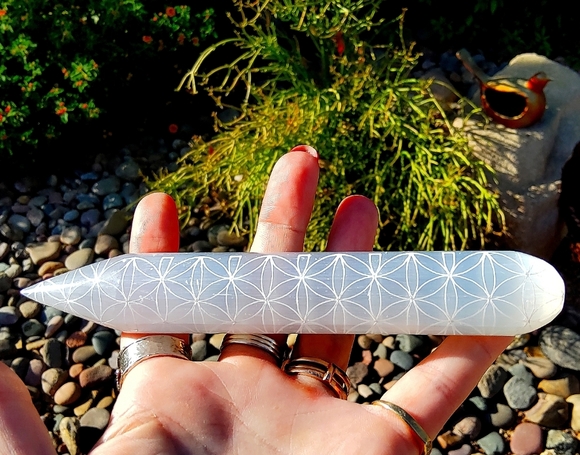 Luminous Thick Selenite Wand Etched with Flower of Life - Picture 12 of 13